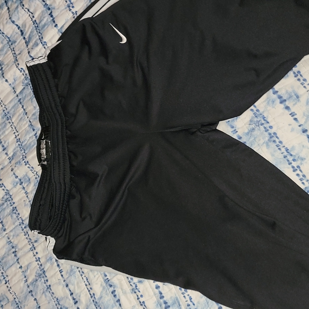 Nike Basketball jogger pants
